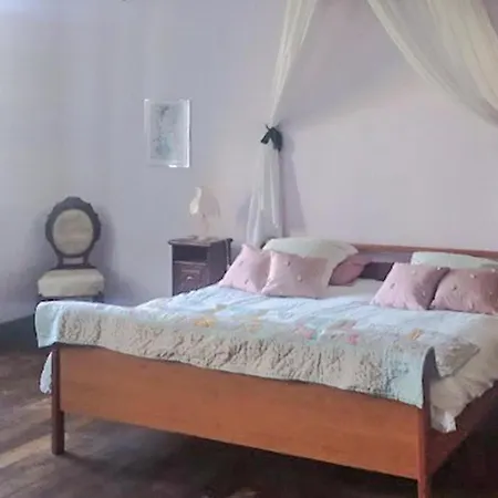 Belle Maison Avec Piscine 別荘